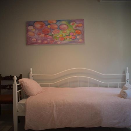 Great Location Comfort Flat Athena Bagian luar foto