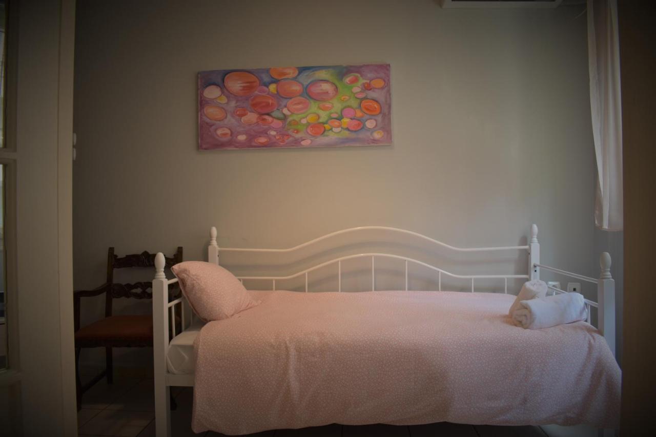 Great Location Comfort Flat Athena Bagian luar foto