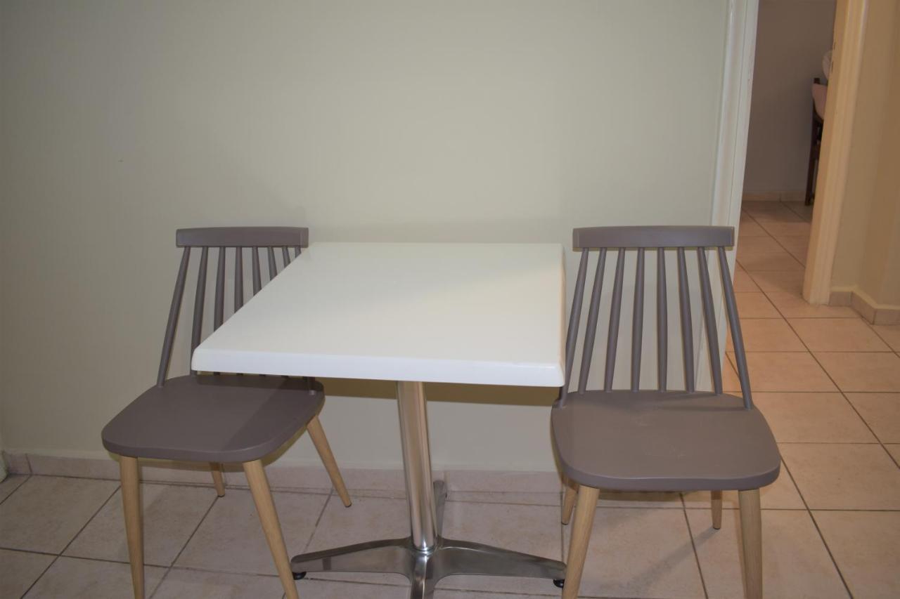 Great Location Comfort Flat Athena Bagian luar foto