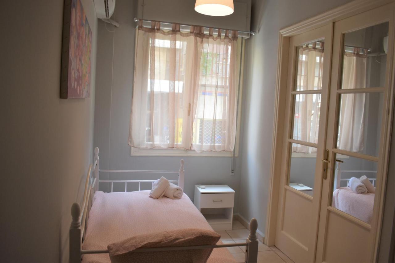 Great Location Comfort Flat Athena Bagian luar foto